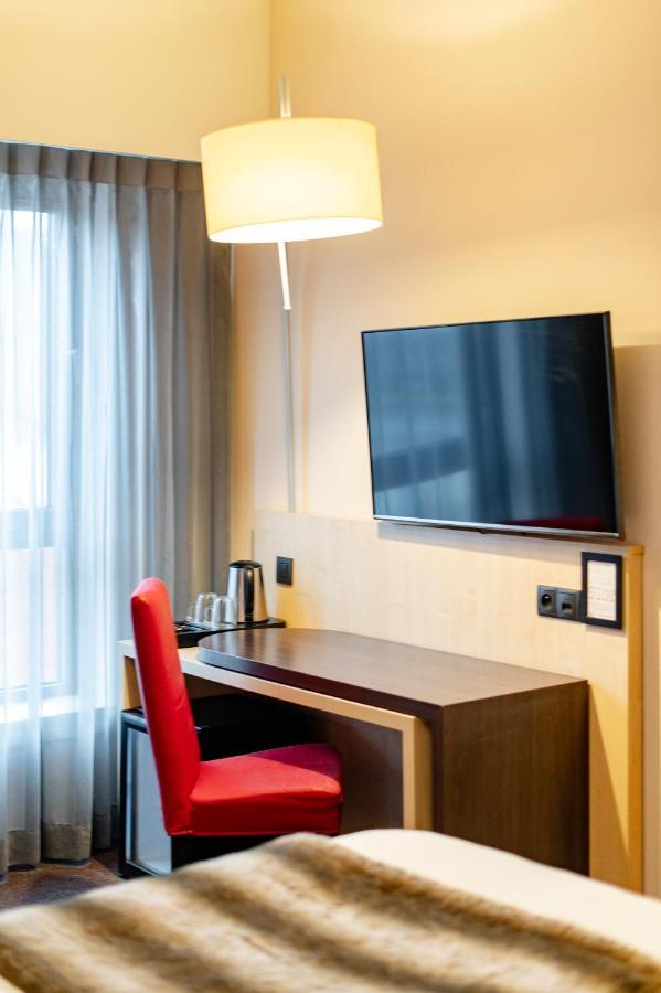 Hotel & Aparthotel Alize Mouscron Exteriör bild